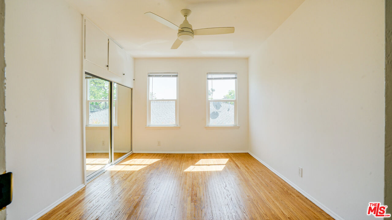 331 West Windsor Road Glendale, CA 91204 - Photo 21 of 23