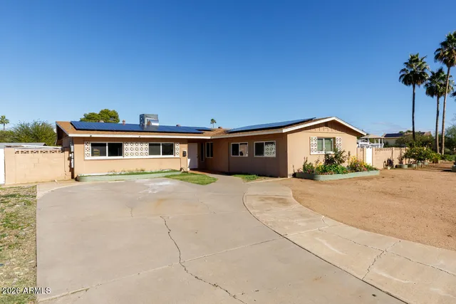 $385,000 | 3222 West Hearn Road, Phoenix, AZ 85053