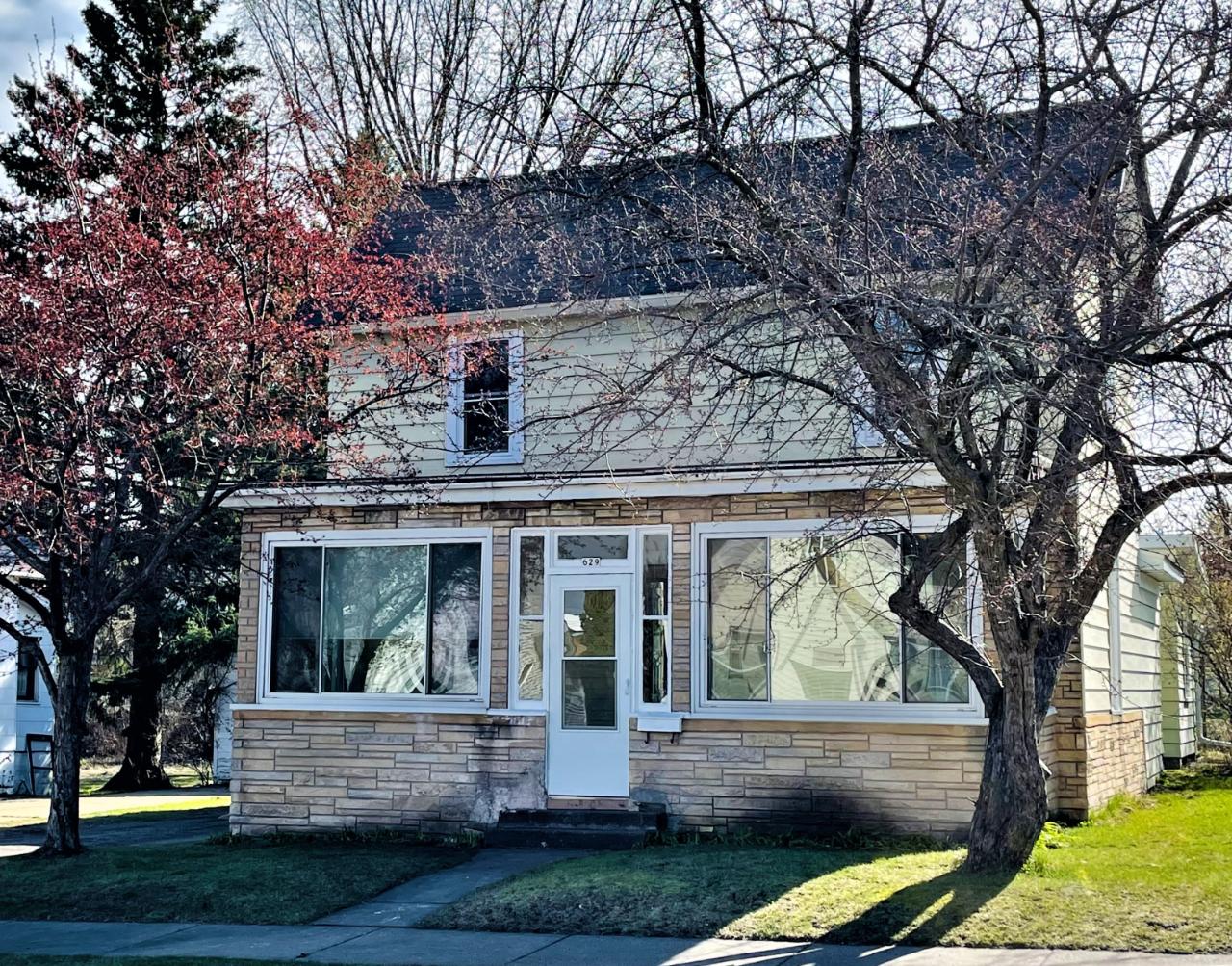 629 Margaret Street Rhinelander, WI 54501 - Photo 1 of 20 Gallery Image 1