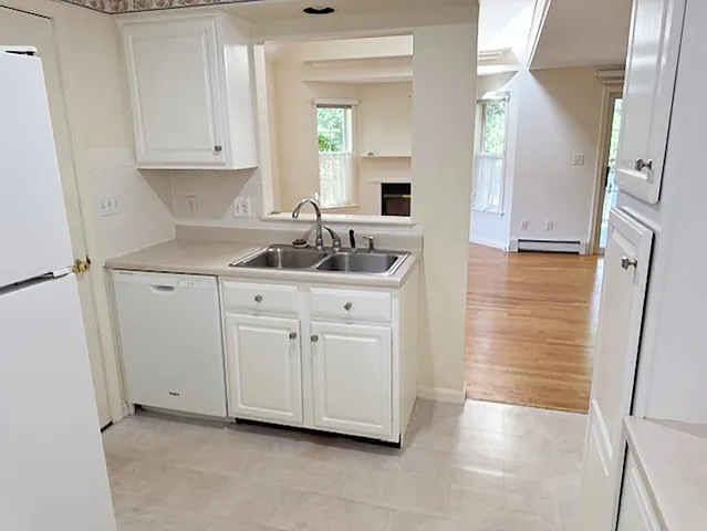 $489,000 | 6 Dunnhill Drive, Unit 28, Kennebunk, ME 04043