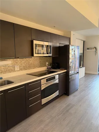 $3,000 | 90 Southwest 3rd Street, Unit 2108, Miami, FL 33130