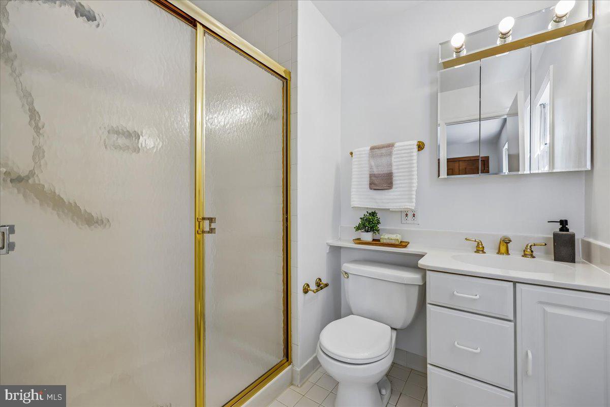 15012 Redgate Drive Silver Spring, MD 20905 - Photo 26 of 53 Primary Bathroom