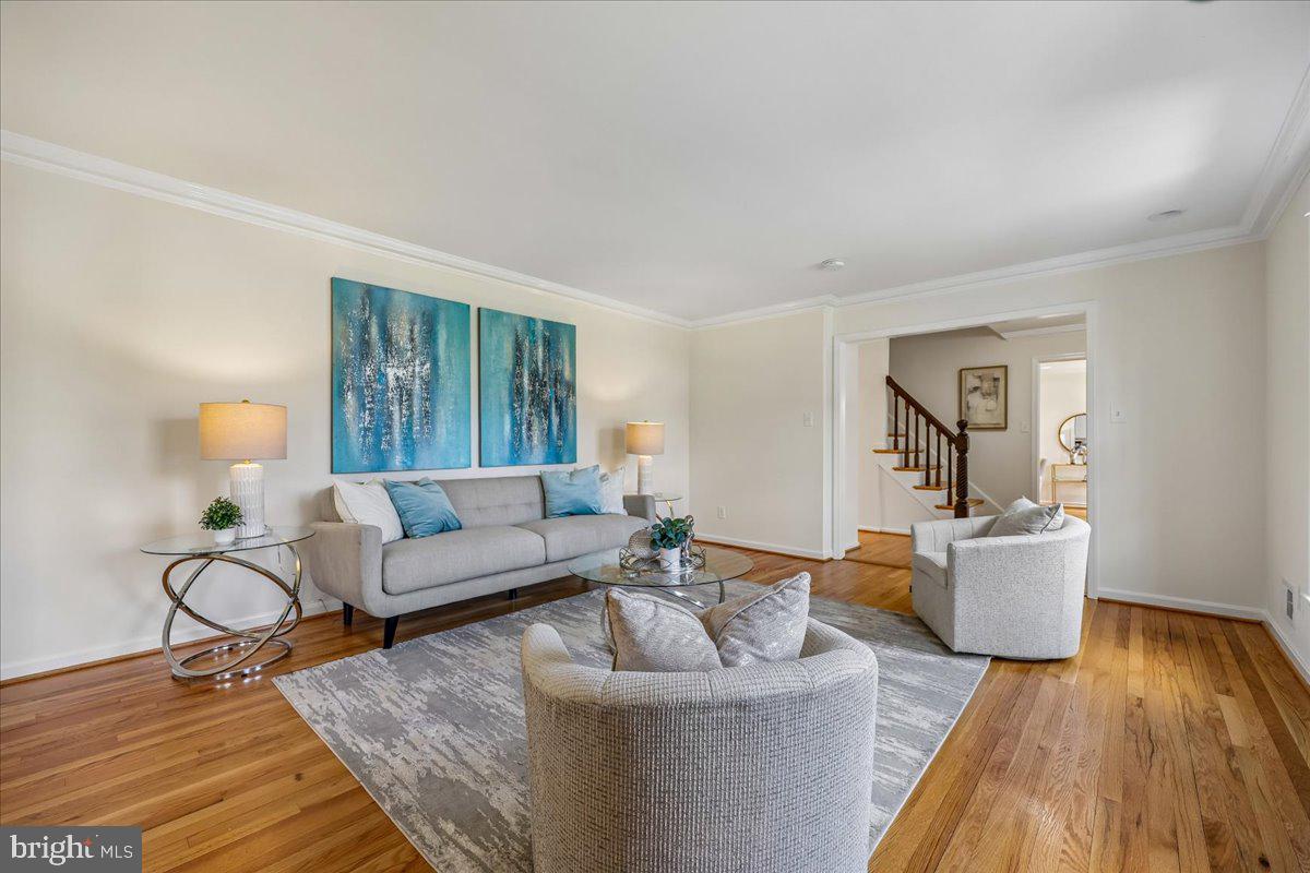 15012 Redgate Drive Silver Spring, MD 20905 - Photo 3 of 53 Spacious Living Room