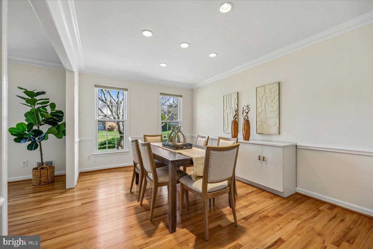 15012 Redgate Drive Silver Spring, MD 20905 - Photo 6 of 53 Dining Room with a Built-In Buffet