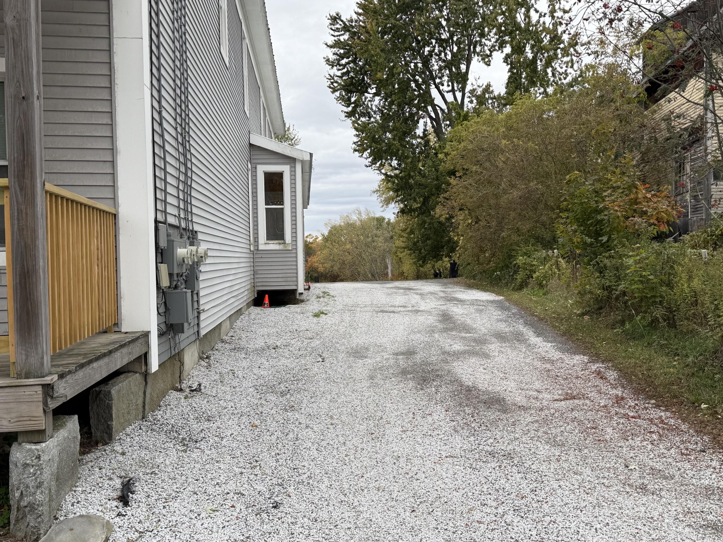 171 Croswell Road Farmington, ME 04938 - Photo 4 of 49 IMG_8344