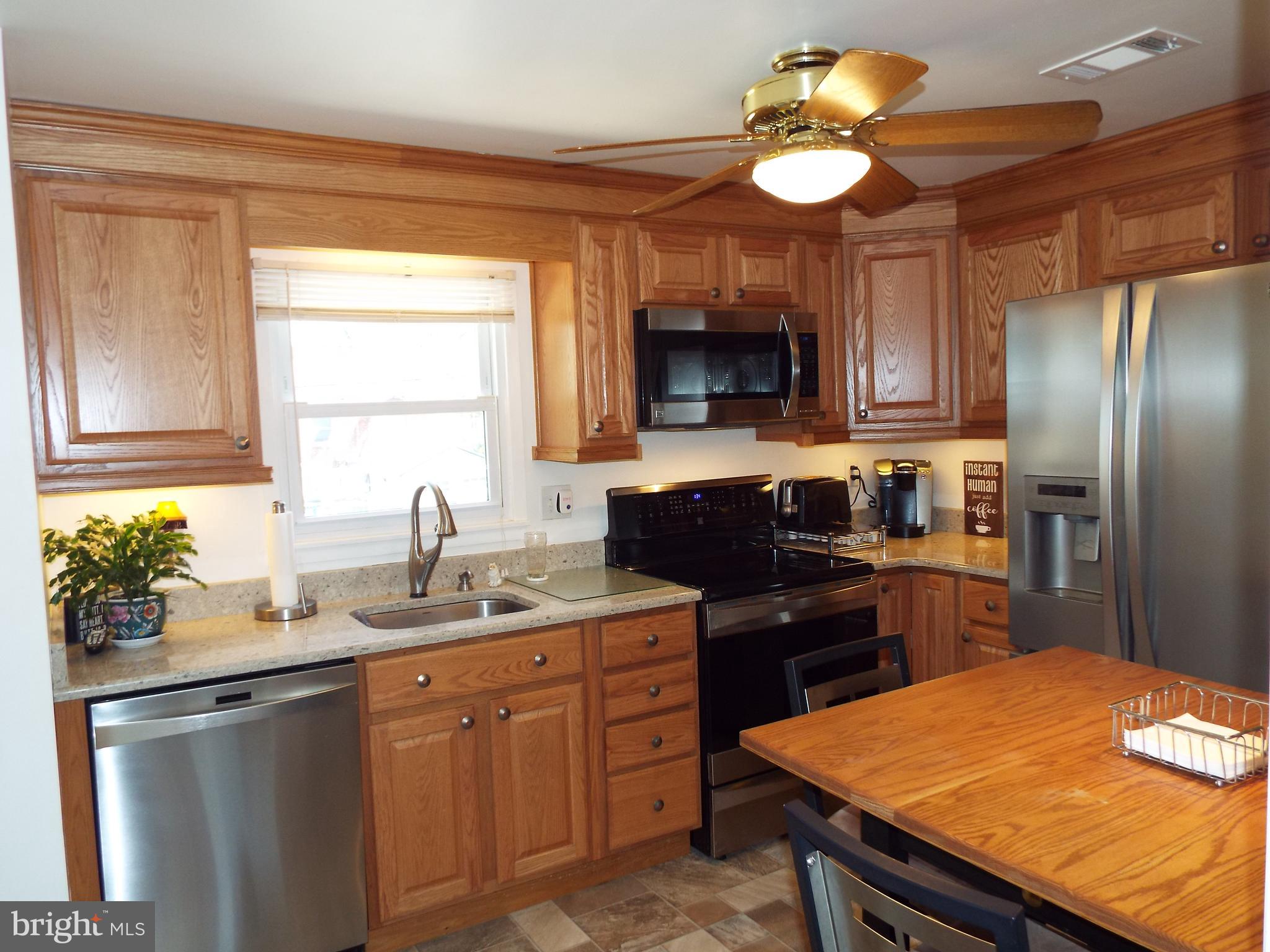5607 Chelwynd Road Halethorpe, MD 21227 - Photo 2 of 31 Updated Kitchen