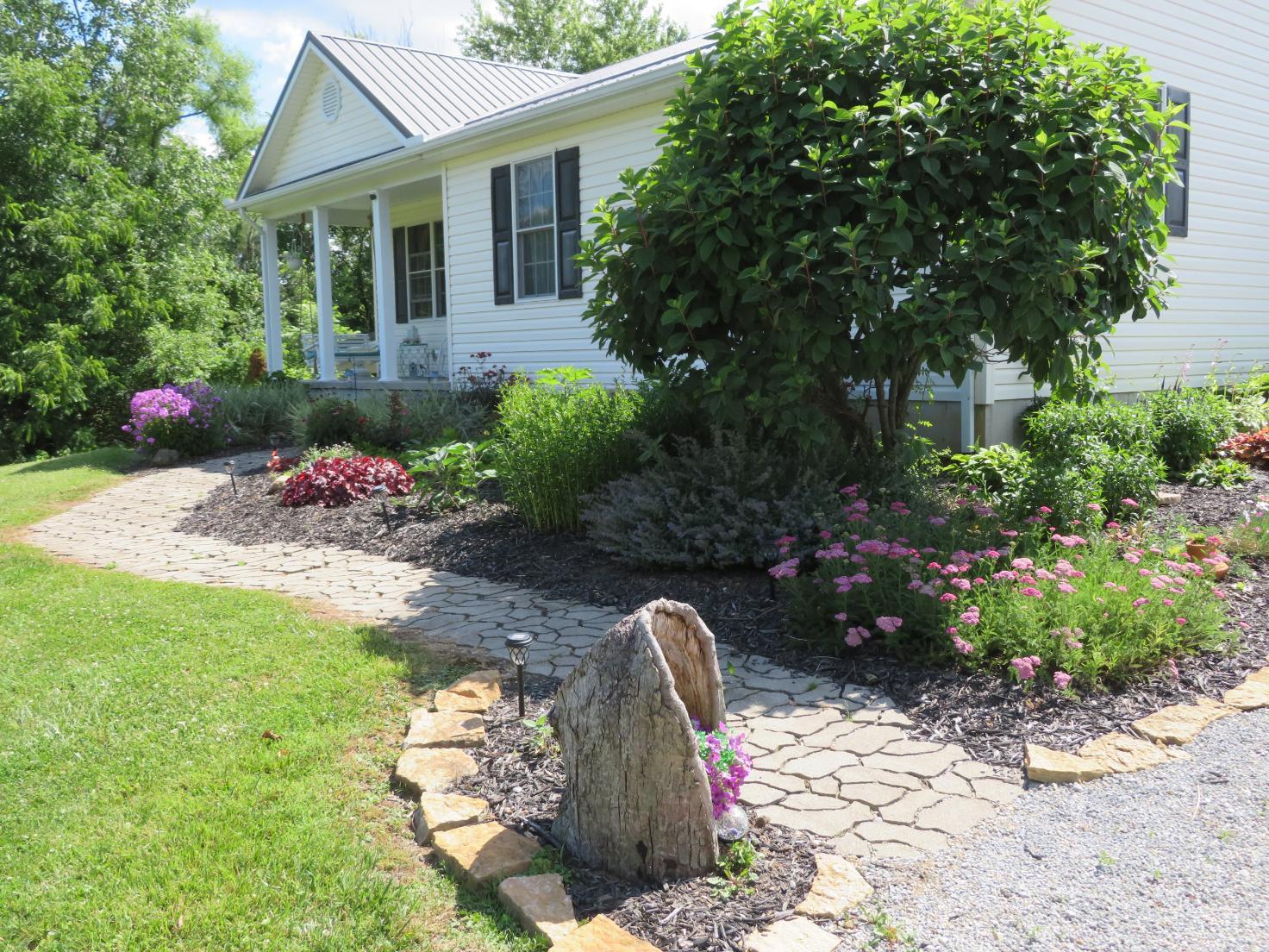 8024 Hightop Road Hillsboro, OH 45133 - Photo 16 of 97