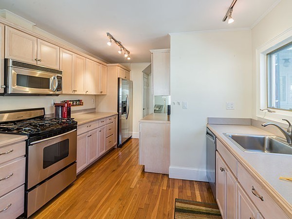 41 Calvin Road Newton, MA 02460 - Photo 9 of 18