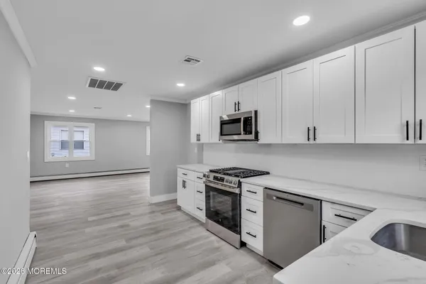 $399,500 | 15 Roxton Place, Toms River, NJ 08757