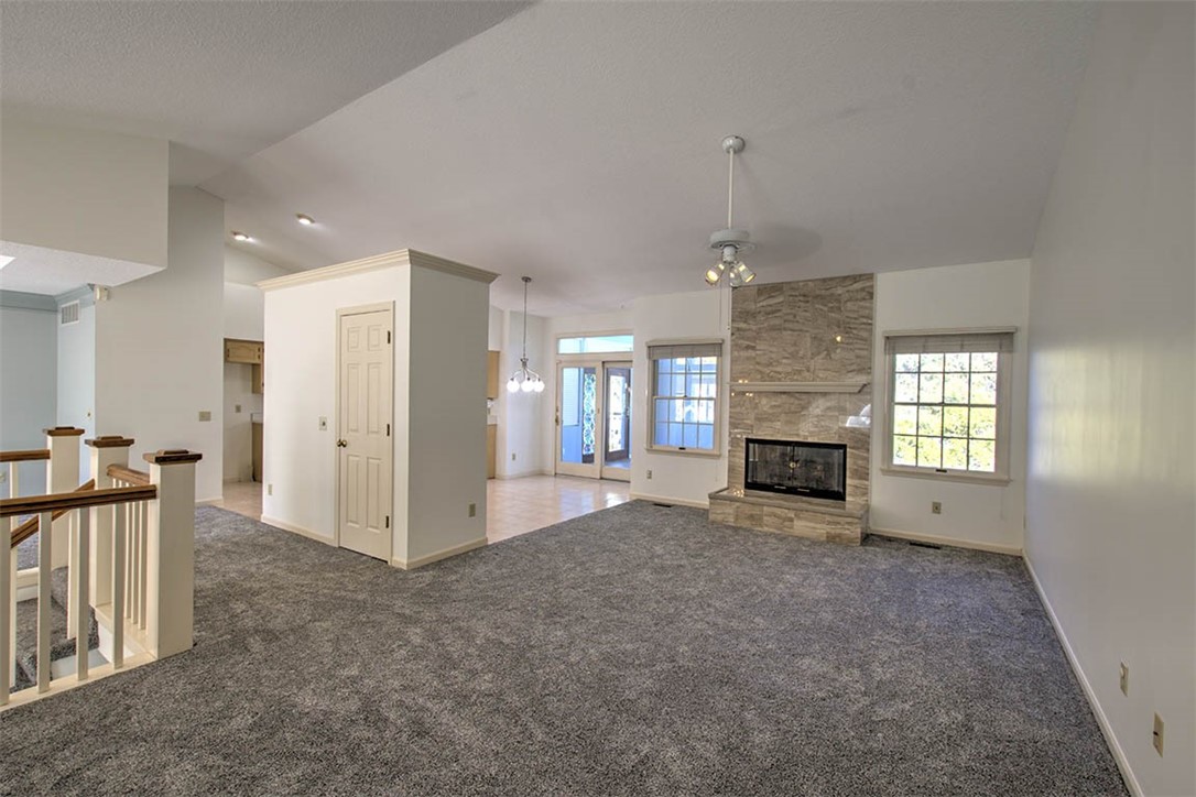2262 South Franzy Drive Decatur, IL 62521 - Photo 11 of 39