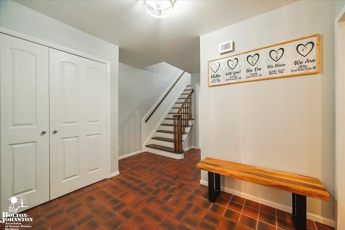 76 Moross Road Grosse Pointe Farms, MI 48236 - Photo 16 of 31