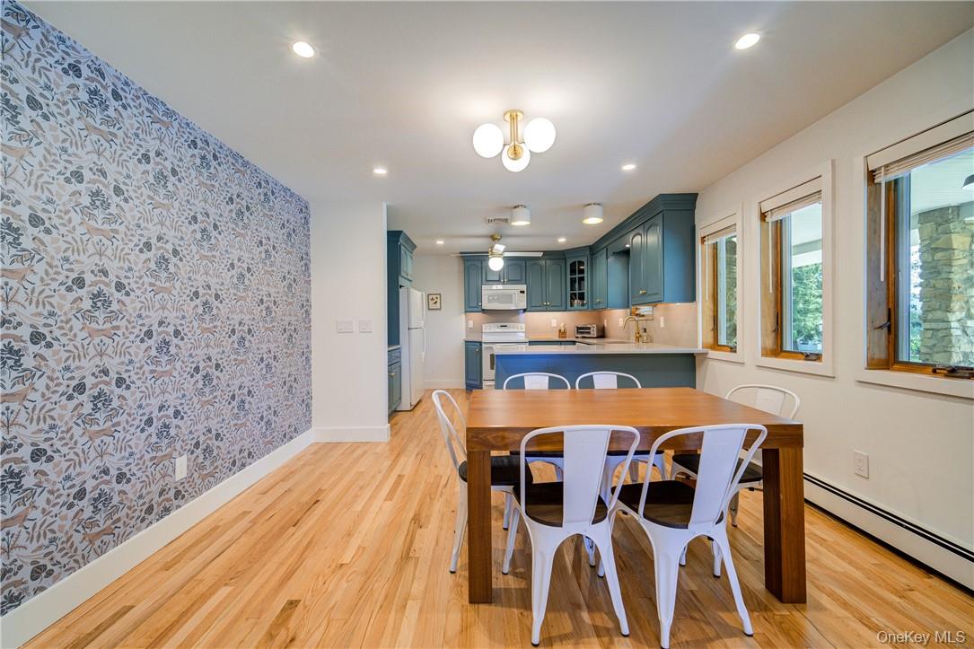 90 Onderdonk Road Warwick, NY 10990 - Photo 11 of 32 Room for a large table to seat 10 or more! (this one expands!)