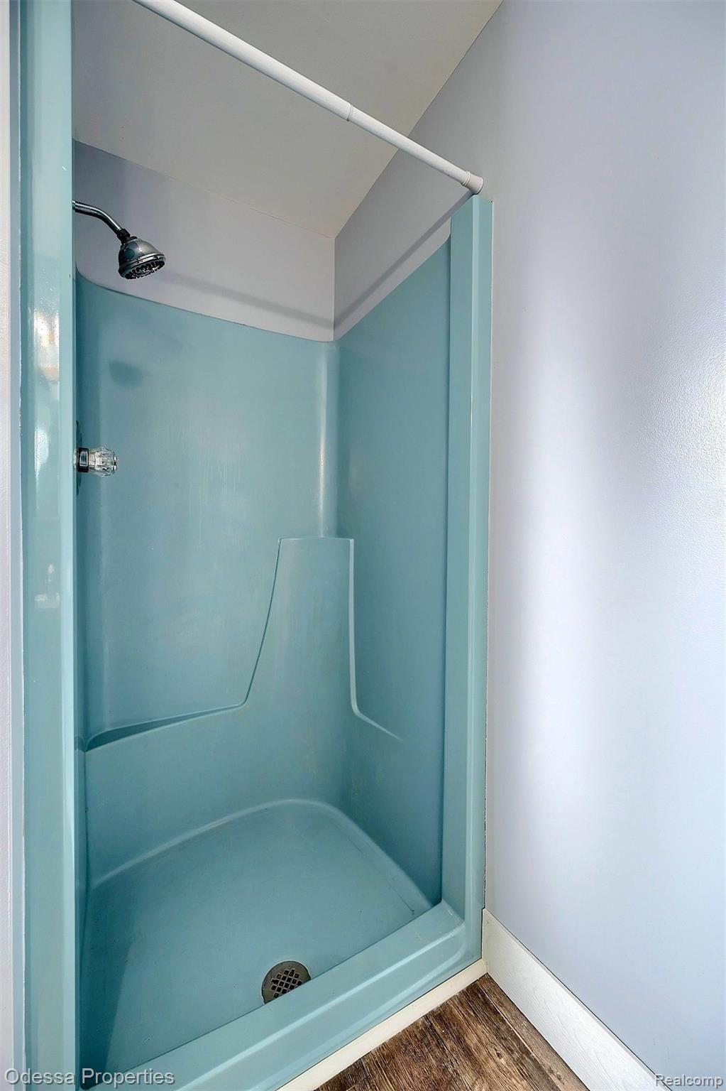 105 Seltzer Road Croswell, MI 48422 - Photo 26 of 84 26-Master-Bathroom-2nd-View.jpg