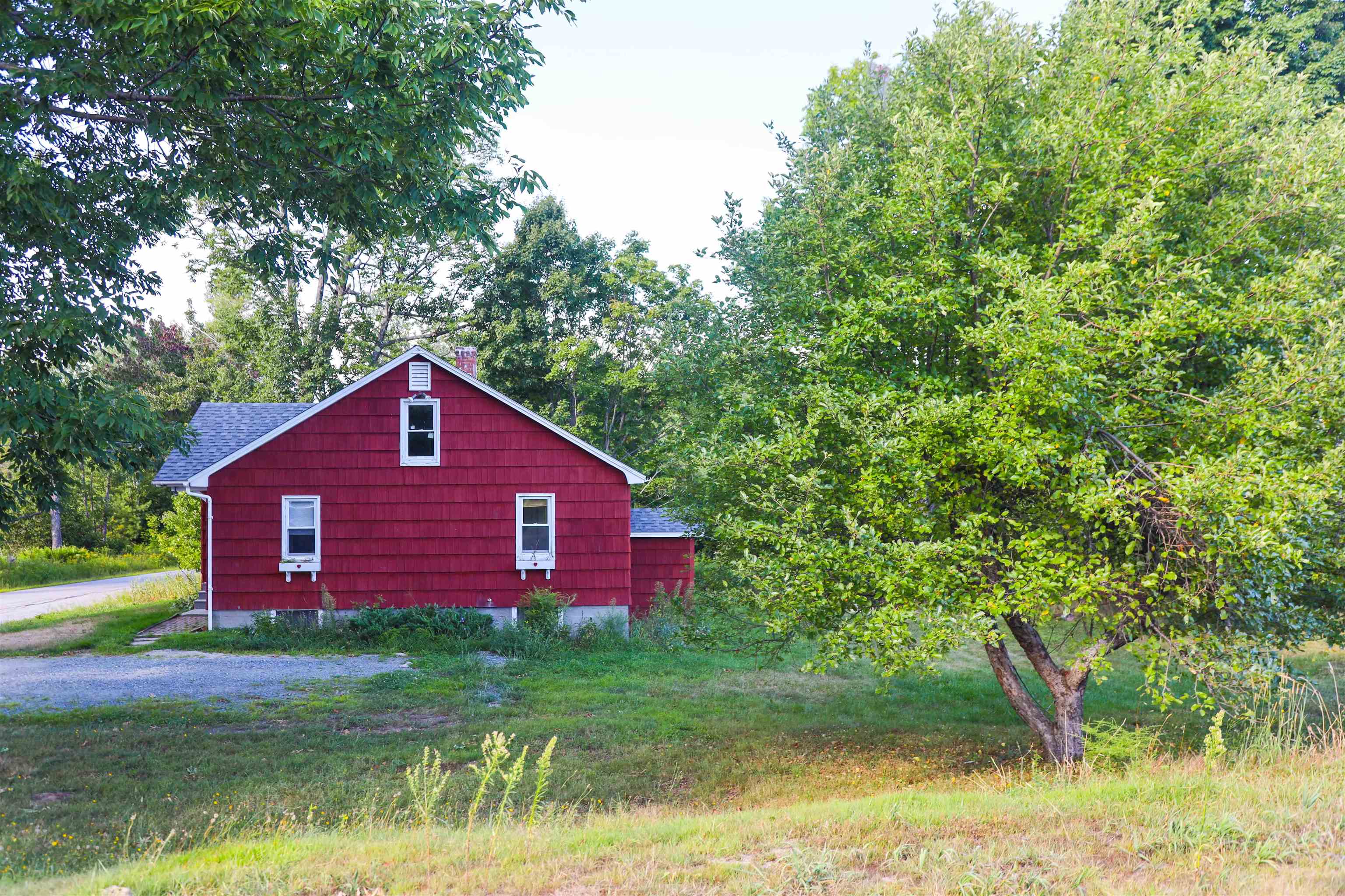 64 Morgan Hill Road New London, NH 03257 - Photo 9 of 10 Gallery Image 9