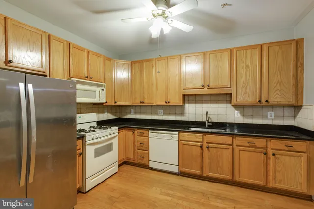 $2,600 | 2111 Ganton Green, Unit 107, Woodstock, MD 21163