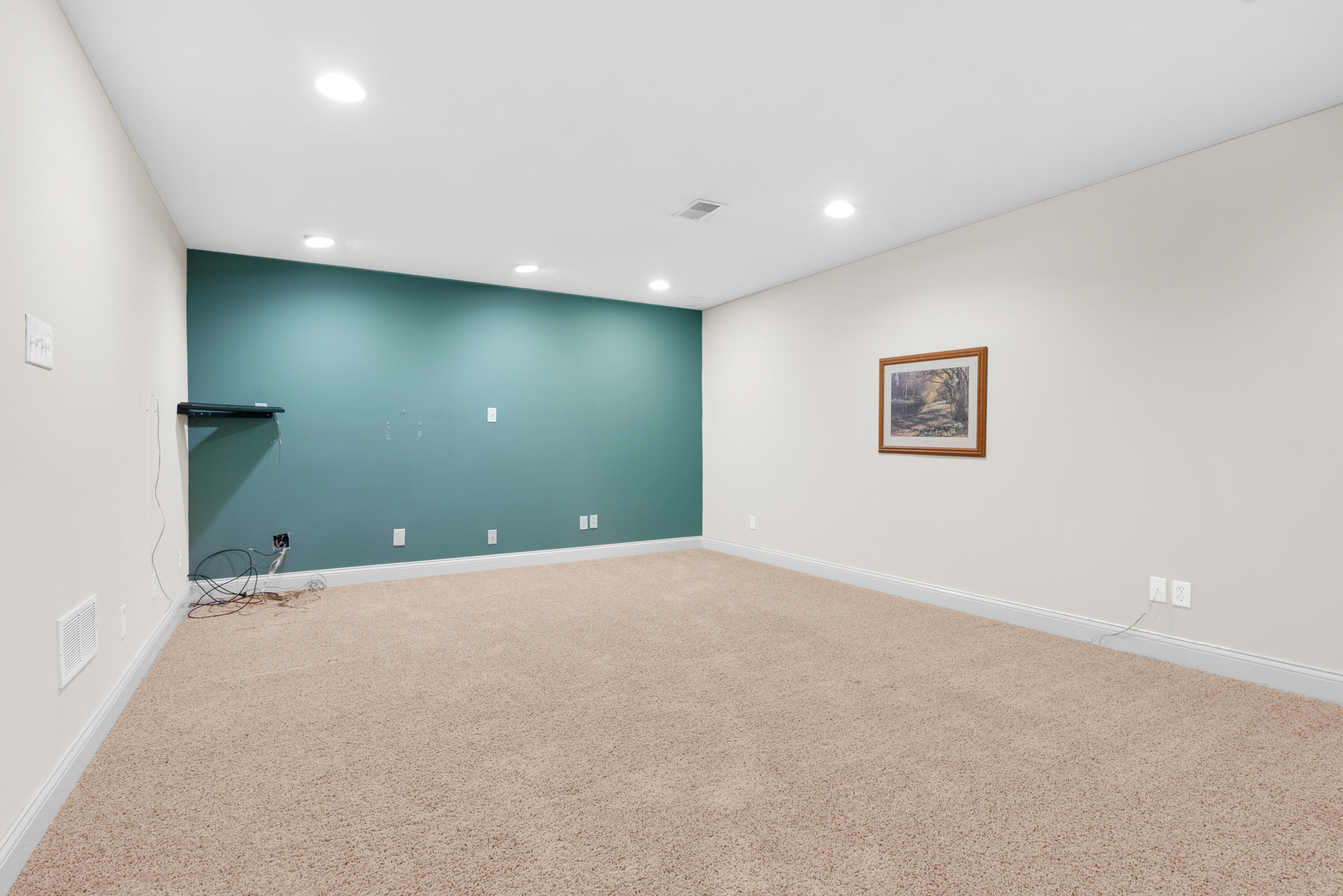 2547 Holiday House Road St. Joseph, MI 49085 - Photo 14 of 59 Holiday House Rd 2547 St Joseph 49085-29