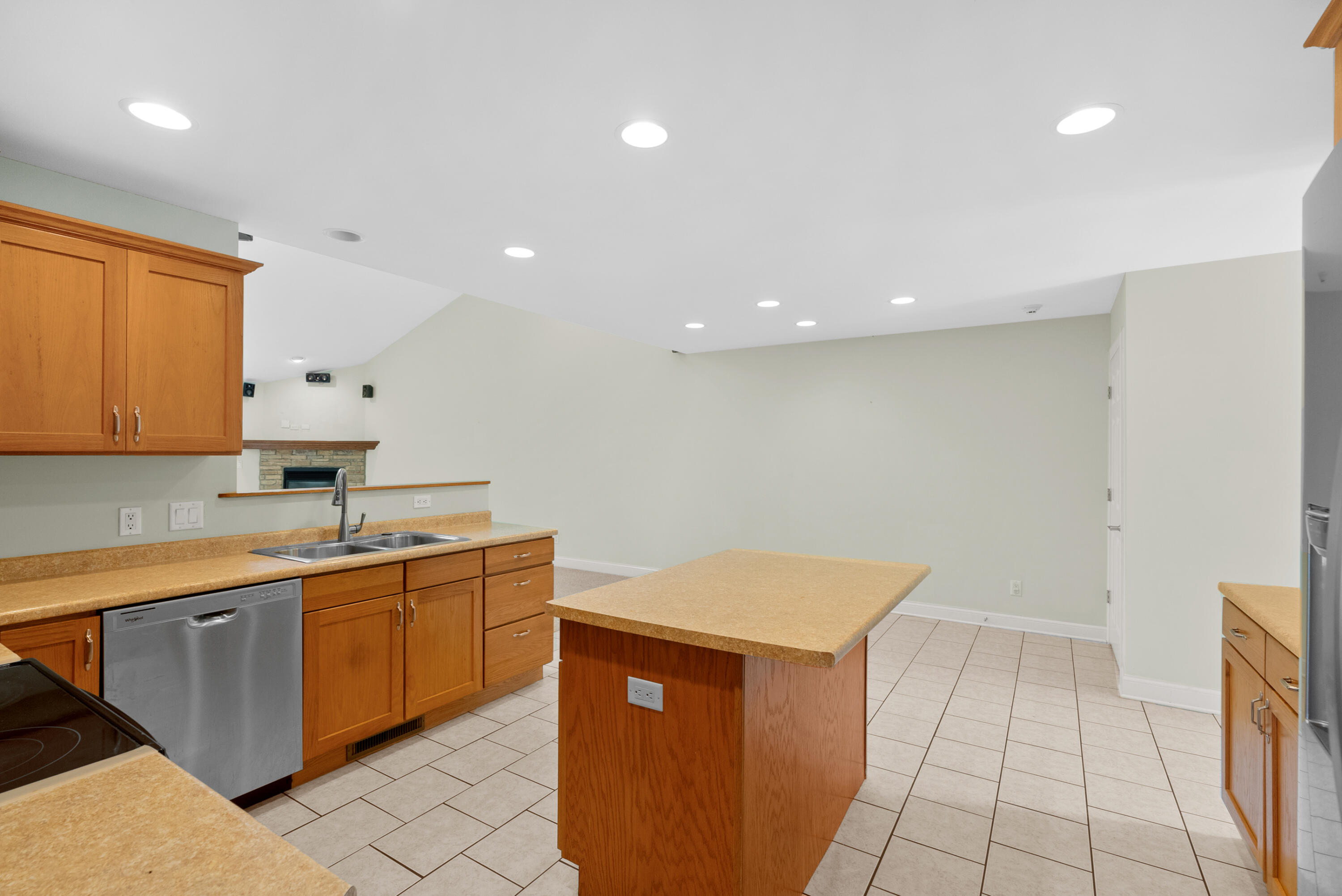 2547 Holiday House Road St. Joseph, MI 49085 - Photo 18 of 59 Holiday House Rd 2547 St Joseph 49085-7