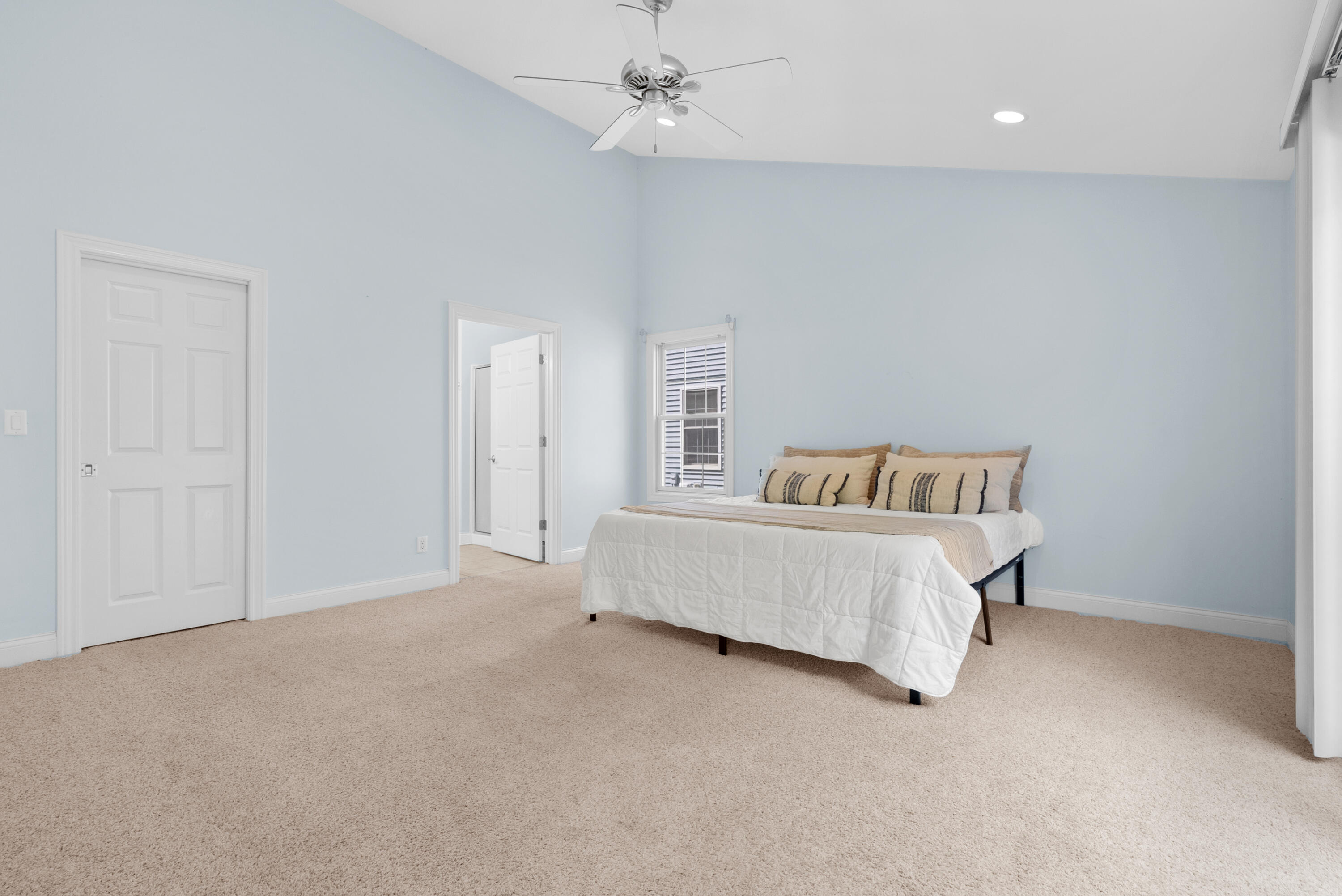 2547 Holiday House Road St. Joseph, MI 49085 - Photo 21 of 59 Holiday House Rd 2547 St Joseph 49085-12