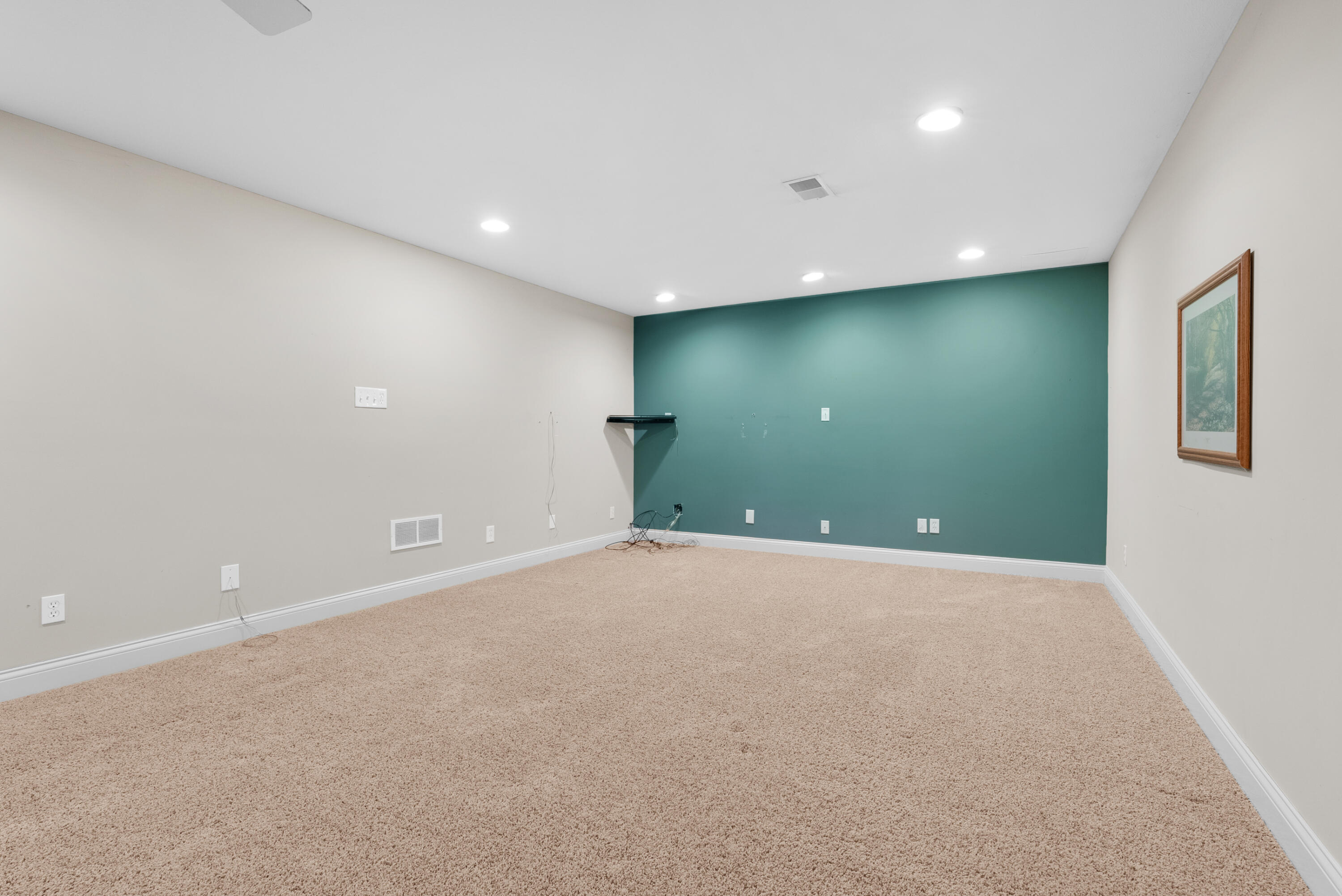 2547 Holiday House Road St. Joseph, MI 49085 - Photo 38 of 59 Holiday House Rd 2547 St Joseph 49085-30