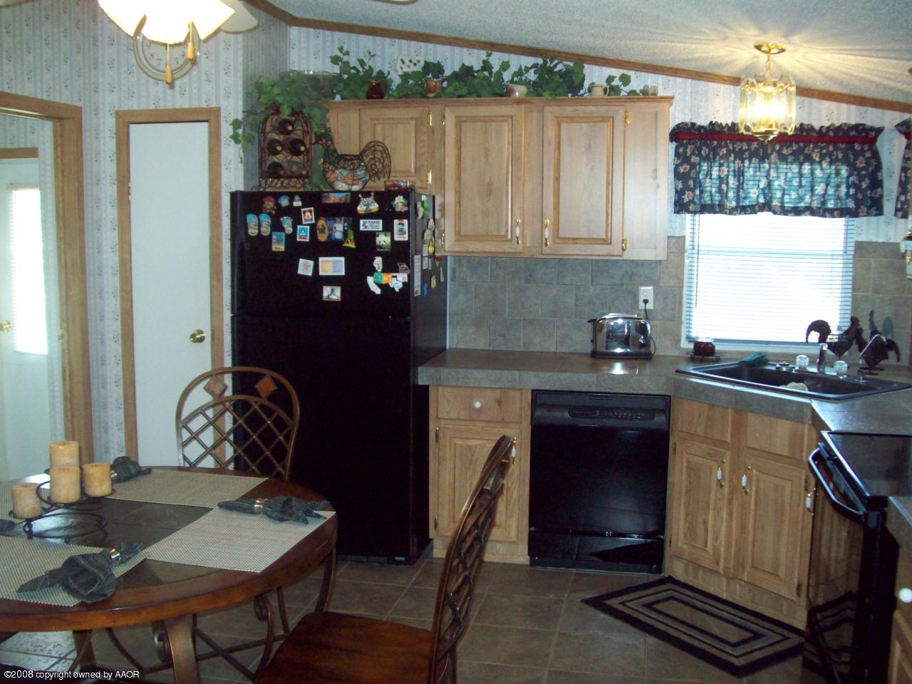 6705 Susie Road Amarillo, TX 79118 - Photo 13 of 35 Kitchen 1