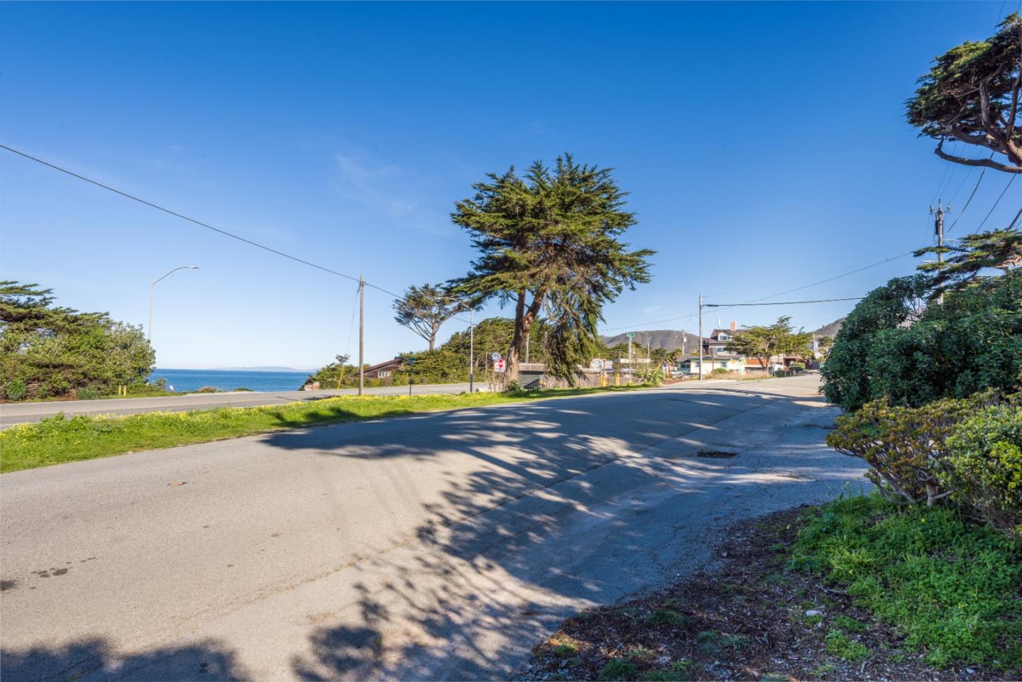 0 Main Montara, CA 94037 - Photo 2 of 12 a view of a yard
