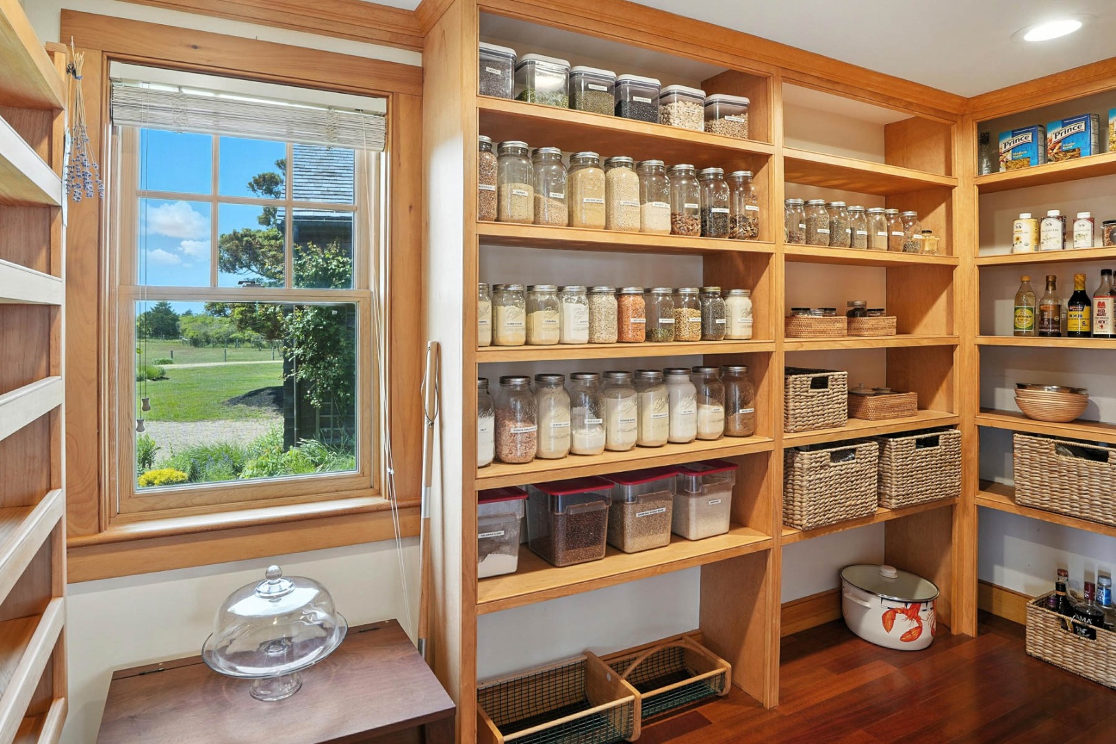 18 Spruce Gate Road Chilmark, MA 02535 - Photo 11 of 39