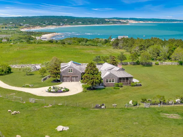 $12,500,000 | 18 Spruce Gate Road, Chilmark, MA 02535