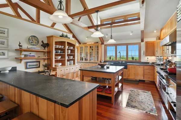 $12,500,000 | 18 Spruce Gate Road, Chilmark, MA 02535