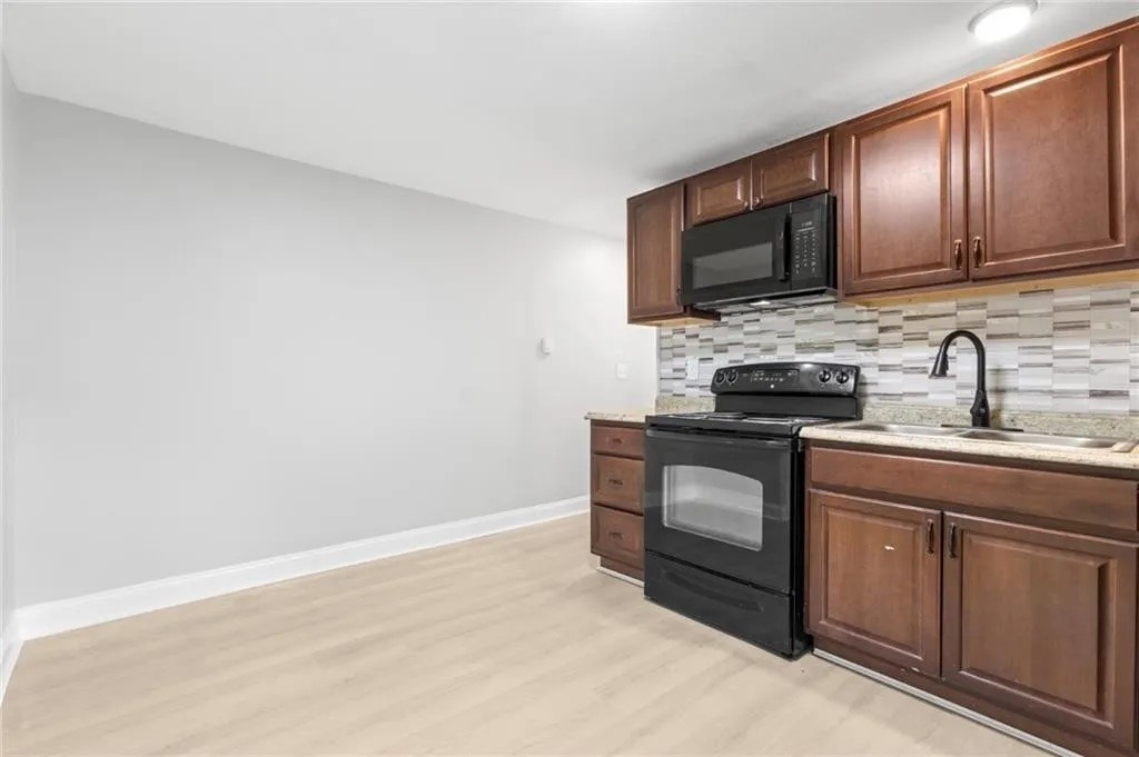 30 Victoria Street Providence, RI 02909 - Photo 2 of 15