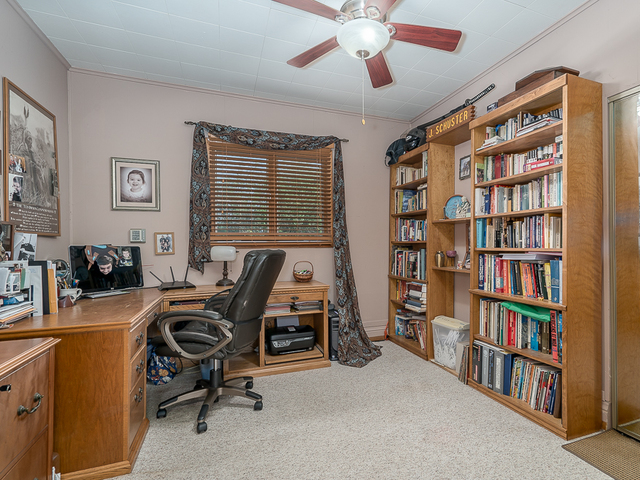 17447 West 2000N Road Reddick, IL 60961 - Photo 16 of 37 a view of a workspace with a bookshelf