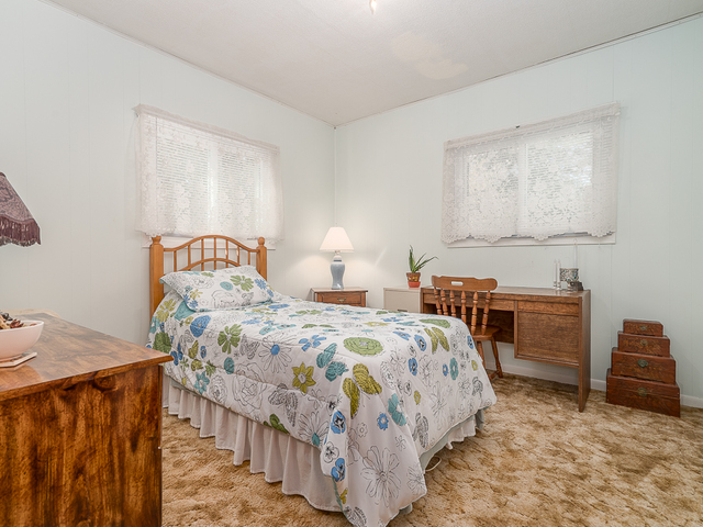 17447 West 2000N Road Reddick, IL 60961 - Photo 21 of 37 a bedroom with bed and a window