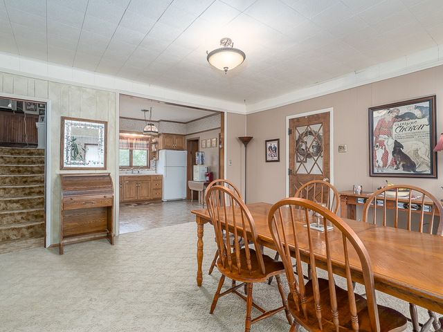 17447 West 2000N Road Reddick, IL 60961 - Photo 6 of 37 a dining room with furniture and window