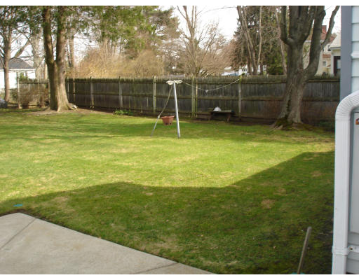 61 Ardmore Road Framingham, MA 01702 - Photo 3 of 10 Gallery Image 3
