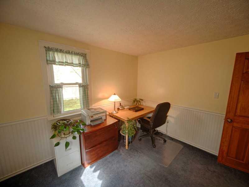 28 Guinea Road Biddeford, ME 04005 - Photo 5 of 34 Studio/Study/Office.