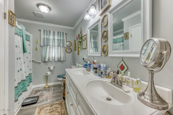 $269,000 | 633 Old Airport Road, Bristol, VA 24201