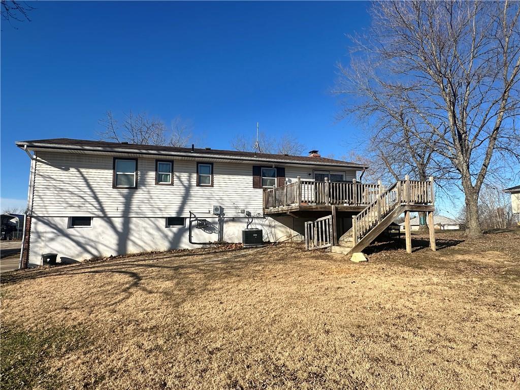 137 Northeast 1261st Road Knob Noster, MO 65336 - Photo 5 of 33