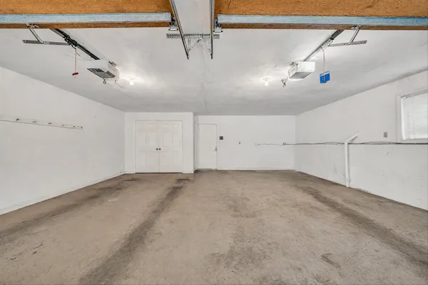 a view of a garage