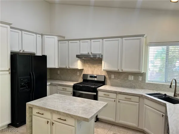 $2,520 | 11736 Hugana Place, Las Vegas, NV 89141
