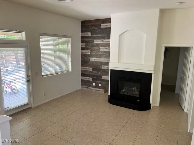 $2,500 | 11736 Hugana Place, Las Vegas, NV 89141