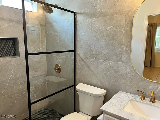 $2,500 | 11736 Hugana Place, Las Vegas, NV 89141