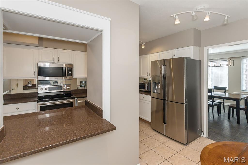 900 South Hanley Road, Unit 5C St. Louis, MO 63105 - Photo 11 of 33