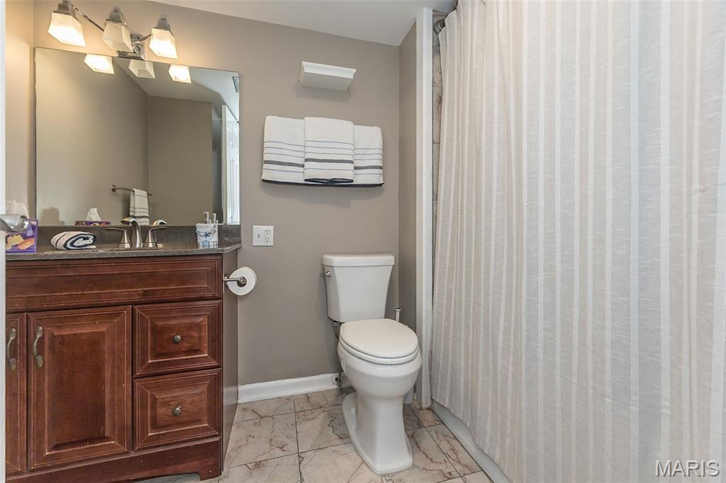 900 South Hanley Road, Unit 5C St. Louis, MO 63105 - Photo 17 of 33