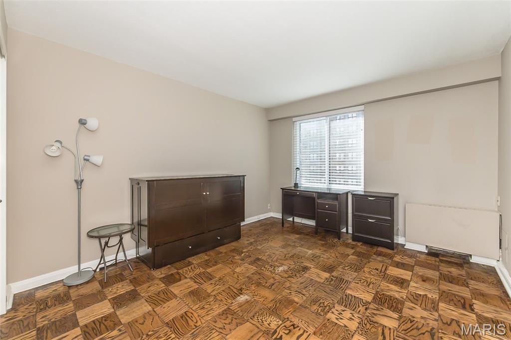 900 South Hanley Road, Unit 5C St. Louis, MO 63105 - Photo 18 of 33