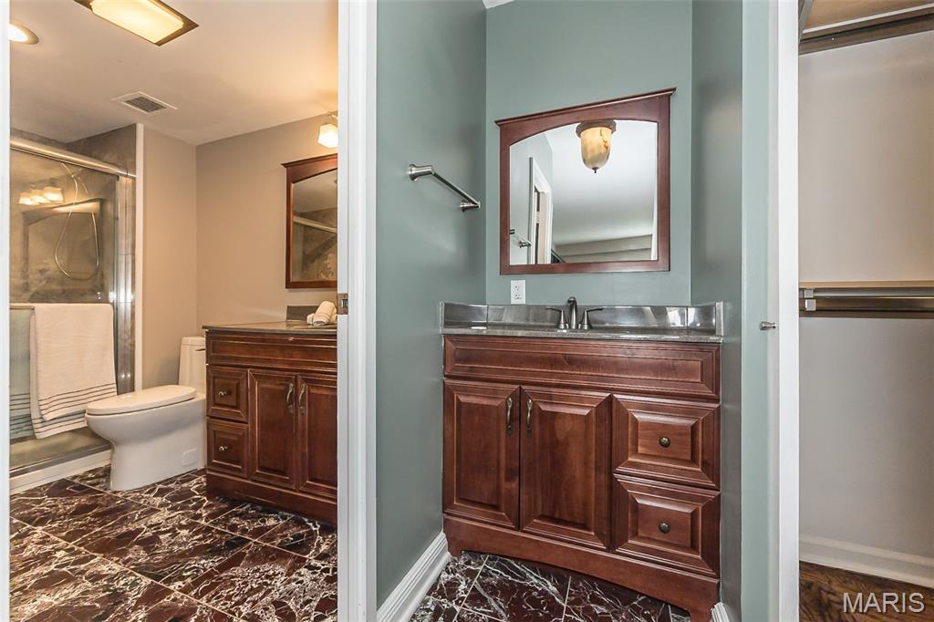 900 South Hanley Road, Unit 5C St. Louis, MO 63105 - Photo 21 of 33