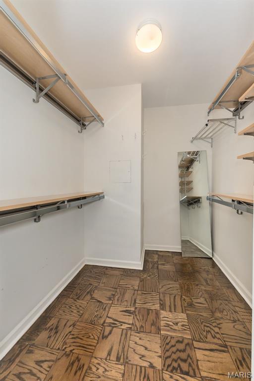 900 South Hanley Road, Unit 5C St. Louis, MO 63105 - Photo 23 of 33