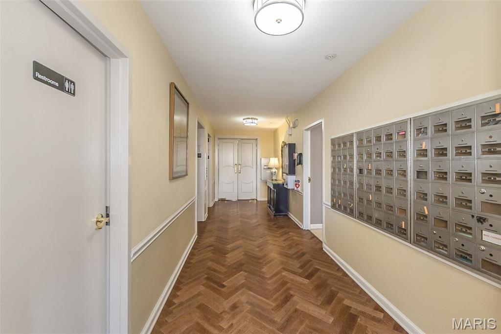 900 South Hanley Road, Unit 5C St. Louis, MO 63105 - Photo 25 of 33