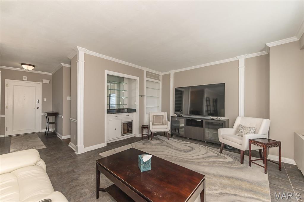 900 South Hanley Road, Unit 5C St. Louis, MO 63105 - Photo 8 of 33