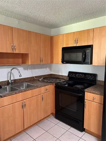 $1,400 | 4015 My Lady Lane, Unit 2, Land O' Lakes, FL 34638