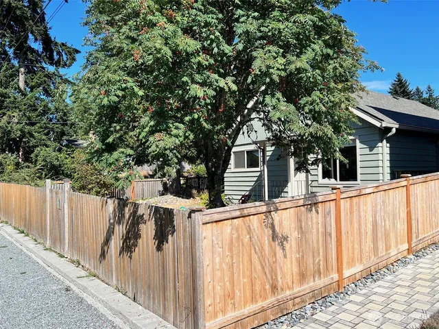 $2,780 | 2805 Northeast 133rd Street, Seattle, WA 98125