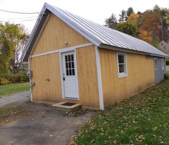 $118,000 | 11 Collins Street, Bingham, ME 04920